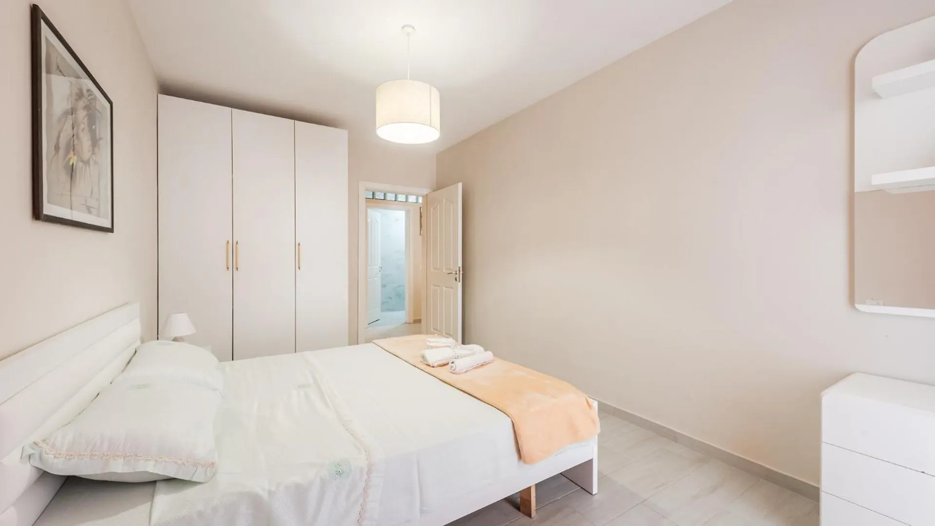Helia'S Cozy Apartment Qerret Golem  Albania